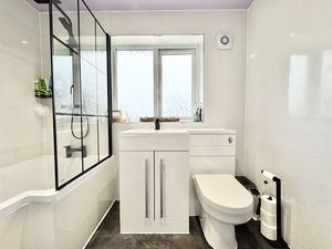 Photo 15- click for photo gallery